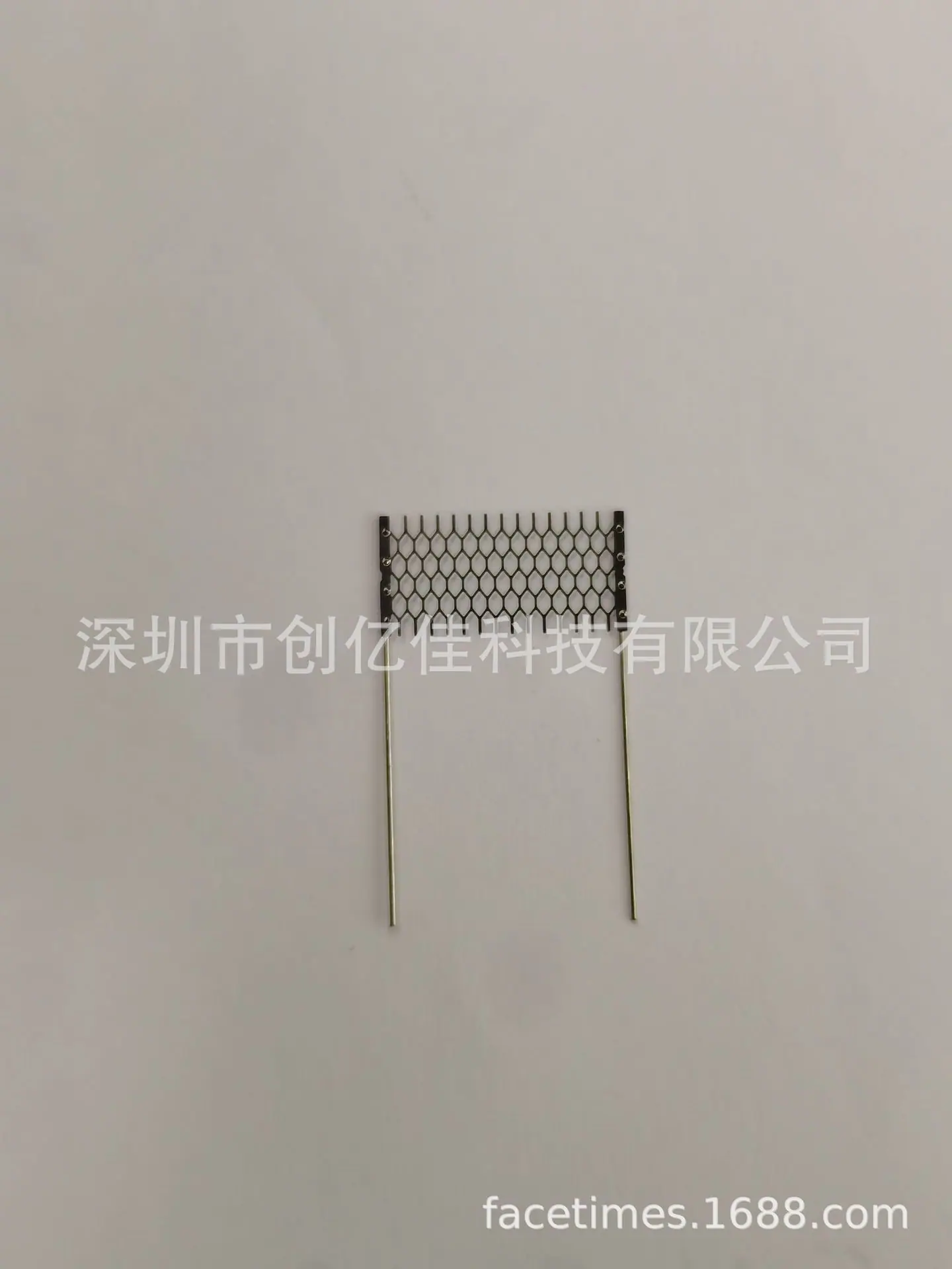 0.4欧