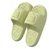 Pantuflas de Verano para Mujer con Sensación de Pisar Heces, Antideslizantes para Uso en el Baño, Pantuflas Gruesas para el Hogar para Parejas, Pantuflas de Exterior para Hombre, Al Por Mayor