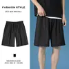 Shorts Marca da Moda Masculino Verão Estilo Coreano Seda de Gelo Secagem Rápida Calças Largas Tamanho Grande Cor Sólida Simples Rebelde Bonito Calças de Praia