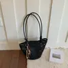 Bolsa de Palha Grande Capacidade Estilo Francês, Bolsa de Ombro Vazada de Luxo Leve, Design de Nicho, Textura de Alta Qualidade, Bolsa para Mãe e Filha para o Dia a Dia