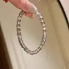 Pulsera Vintage de Flor de Disco Cepillado con Envoltura de Perlas, Nuevo Accesorio de Pulsera de Oro de Alto Valor Creativo de Lujo Ligero para Mujeres