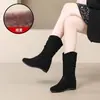 Botines retro plisados para mujer, nueva colección otoño/invierno 2026, botas de mezclilla forradas de felpa con diseño interior que aumenta la altura para un efecto adelgazante, botas de montar