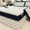 Faldón de Cama Acolchado de Encaje Doble Capa Estilo Francés Pieza Única, Adecuado para Todas las Estaciones, Cubre-Cama Grueso Estilo Corbata Juego de Tres Piezas