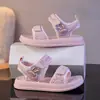 Sandálias Infantis Atacado 2026 Verão Novo Estilo Sapatos de Praia para Crianças Sola Macia Sandálias para Crianças Grandes Moda Abertas Sapatos de Princesa
