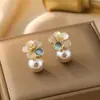Pendientes elegantes y lujosos de circonita y perla, estilo commuter de lujo ligero, pendientes de botón de flor con goteo de aceite, pendientes exquisitos de moda y versátiles