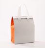 Bolsa desechable de conservación de calor para llevar bolsa para empaquetar pastel té con leche bolso de mano no tejido para catering en stock el logotipo se puede personalizar