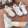 Zapatos de Senderismo para Exteriores de Malla Súper Ligeros y Transpirables 2026 Verano Nueva Moda Versátiles Hacen que los Pies Parezcan Más Pequeños Aumentan la Altura Casuales para Mujer
