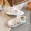 Zapatos de Lona Bajos para Niñas 2026 Nuevos Zapatos Deportivos Infantiles de Otoño Suela Suave Zapatos Blancos Zapatos Casuales para Adolescentes
