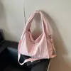 Bolso de Gran Capacidad para Debajo del Brazo 2025 Nuevo Estilo Simple Chica Literaria Bolso de Hombro de Lona Nube Bolso Tote Grande para Viajes