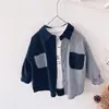 Camisa de Patchwork para Niños, Nuevo Estilo Primavera y Otoño, Camisa con Bolsillo de Bloques de Color y Raya Vertical para Niños, Top de Manga Larga Estilo Coreano para Niños Pequeños