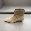 Otoño/Invierno 2026 Nicho Simple Piel Genuina Punta Cuadrada Pequeña Tacón Gatito Retro Cremallera Lateral Botines de Tobillo Moda Botas Individuales Botas Desnudas