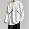 Camiseta casual versátil de manga larga para hombre para otoño, cuello redondo, color liso moderno, cómoda, transpirable y de corte holgado.