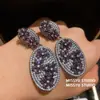 Aretes Ovalados de Circonita con Forma de Flor, Aretes de Moda Estilo Corte Vintage, Aretes de Lujo Ligero de Gama Alta con un Diseño Único