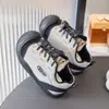 Zapatos de senderismo para niña para viajes al aire libre, zapatillas deportivas para niños, nuevo modelo de otoño 2026, zapatos casuales para niño con suela blanda para caminar