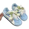 Zapatos Transpirables de Entrenamiento Moral Populares Tulipán Zapatos de Mujer 2025 Primavera y Verano Nuevos Ins Color Dopamina Zapatos Casuales para Mujer