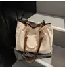 Bolso Tote Estampado Retro Europeo y Americano para Mujer, Gran Capacidad, Bolso de Hombro de Moda y Versátil para el Trabajo, las Compras y el Viaje Diario