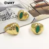 Wt-R575 Anel Ajustável Exquisito Vintage de Pedra de Jade Verde & Latão Banhado a Ouro 18K Joia Clássica Neutra