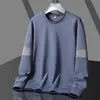 Camiseta de Manga Comprida para Primavera e Outono Masculina Gola Redonda Pulôver Solto Novo Hoodie de Início de Outono Roupa Casual Versátil Masculina