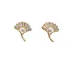 Pendientes Japoneses y Coreanos de Hoja de Ginkgo con Incrustaciones de Circonita y Perlas, Pendientes de Moda y Delicados para Mujer, Accesorios Elegantes