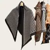 Xale Triangular Dupla Face Duas Cores Retro Coreano Cachecol de Inverno Quente Simples Versátil Peça de Roupa Externa Cachecol Aquecedor de Pescoço Feminino