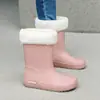 Botas de Lluvia de Goma Impermeables Antideslizantes Estilo Coreano para Mujer Combinan con Todo Forradas de Felpa Calientes Populares en Internet Taobao Explosiones Transfronterizas