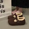Sapatos de pelúcia de algodão estilo britânico retrô para mulheres, quentes no outono e inverno, sapatos peludos, tira com fivela de couro fosco, sapatos baixos, confortáveis, botas de neve