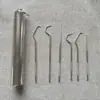 Set Portátil de Cubo con Palillos y Hilo Dental de Acero Inoxidable 304, Set Portátil de Siete Piezas para Eliminar Manchas Dentales, Set de Cuidado Bucal, Palillo