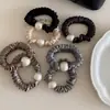Círculo Intestinal de Perla de Alta Textura Combinación Perfecta Alta Elasticidad Clásico Adorno para la Cabeza de Mujer Elegante Elegante Tejido Suave Sin Pelo de Conejo Anillo para el Cabello