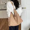 Yuezi 2026 Verão Nova Bolsa de Palha de Grande Capacidade, Fashion e Versátil para o Dia a Dia, Bolsa de Ombro Retrô de Grande Capacidade
