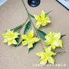 5 Flores de Lirio Artificiales para Arreglos Florales de Techo Alto, Decoración de Hotel, Flores Artificiales, Venta al por Mayor desde Fabricante, Arte Floral Color Champaña