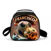 Envío Directo Una Pieza Patrón de Fútbol Bolsa de Comida de Viaje Bolsa de Almuerzo para Estudiante de Primaria Bolsa de Almacenamiento de Lonchera Térmica para Hombres y Mujeres Campus