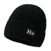Chapéu de Lã Tricotado com Forro de Veludo Novo para Outono e Inverno, Proteção para as Orelhas, Moda Jovem, Chapéu Pulôver para Esportes ao Ar Livre