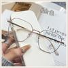 Nuevas gafas anti-luz azul, simples y frescas, cuadradas, de gran tamaño, que adelgazan la apariencia simple, se pueden combinar con marcos de metal para miopía de red roja.