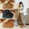Botas de Neve Masculinas Impermeáveis e Antiderrapantes 2024 Inverno Novo Botas de Veludo de Algodão Infantil Sapatos Grandes de Algodão Masculinos do Nordeste