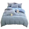 Conjunto de Roupa de Cama Quatro Peças em Algodão Puro Escovado, Sem Estampa, Classe A, para Dormitórios Estudantis, Lençol de Cama 100% Algodão, Capa de Edredom, Capa de Edredom de Presente Conjunto de Três Peças