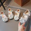 Zapatos de princesa para niñas de tacón alto con velcro, zapatos de piel estilo princesa para niñas, zapatos nuevos de suela blanda para niñas pequeñas para primavera y otoño