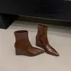 Botines de Tacón Alto Versátiles Estilo Chanel para Mujer, Tacón de Cuña, Punta Fina, Cierre Trasero, Botines de Tobillo de Moda Ajustados, Botas Adelgazantes para Mujer