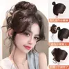 Perucas de Cabelo com Bolas Amarradas Lateralmente Estilo Bigodes de Dragão para Mulheres Penteado Refrescante de Verão Peruca Fofa de Bolas Duplas Cabeça de Botão de Flor