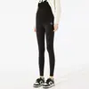 Leggings de maternidade com suporte para a barriga, cintura alta, textura de pele de tubarão, finos, logo pequeno, alta elasticidade, modelagem justa, calça de comprimento nove para usar como outer