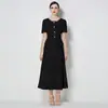 Ropa de Mujer Popular en Tiktok Europeo y Americano Top de Cuello Redondo Pesado Bordado a Mano con Tachuelas de Diamante Estilo Chanel Falda Larga de Pez de Cintura Alta Venta al por Mayor