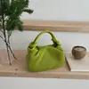 Bolsa de Mão Tecida em Nuvem Artesanal Nicho Estilo Coreano para Mulheres, Nova Moda Primavera 2026 Bolsa de Ombro Transversal Estilosa
