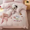 Juego de ropa de cama de cuatro piezas de algodón cepillado tipo caricatura con bordado de toalla, adecuado para dormitorios, juego de tres piezas para estudiantes, no cálido, ropa de cama engrosada