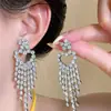 Aretes de aguja plateada con diamantes, borlas geométricas de perlas, ultra brillantes, lujosos y exquisitos, personalizados y elegantes, aretes de alta gama