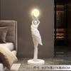 Luz nocturna regalo de inauguración de casa niña arte abstracto lámpara de pie adornos sala de estar mueble de TV decoraciones laterales sofá porche