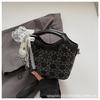 Diseño Nicho 2025 Bolso Nuevo para Mujer Nicho de Gama Alta para Viajero Transversal Tipo Cubo Bolso de Mano de Moda Simple Tendencia