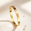 Conjunto de Três Peças Transfronteiriço Europeu e Americano Mais Vendido Pulseira de Aço Inoxidável para Mulheres Pulseira com Galvanização a Vácuo 18K Combinação Fashionável Não Desbota