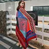Chal de Estilo Étnico para Verano Mujer 2026 Nuevo Estilo Viaje a Yunnan Protección Solar Bufanda de Seda con Borlas Toalla de Playa