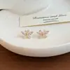 Pendientes de Mariposa de Circonita Rosa Frescos de Verano 2026 Nuevo Estilo Pequeños y Delicados Versátiles Pendientes Dulces para Mujer