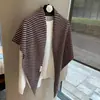 Bufanda triangular de lana pura a rayas para mujer, moda estilo coreano, versátil para otoño e invierno, se puede usar como bufanda para el cuello, capa exterior o chal grande para abrigarse