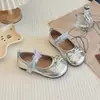 Zapatos pequeños de cuero estilo princesa para niña, nuevos zapatos de rendimiento estilo coreano con lazo, zapatos planos pequeños estilo Chanel, primavera/otoño 2026